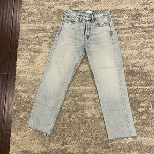 Zara women’s straight jeans ; size USA2 
Ankle length